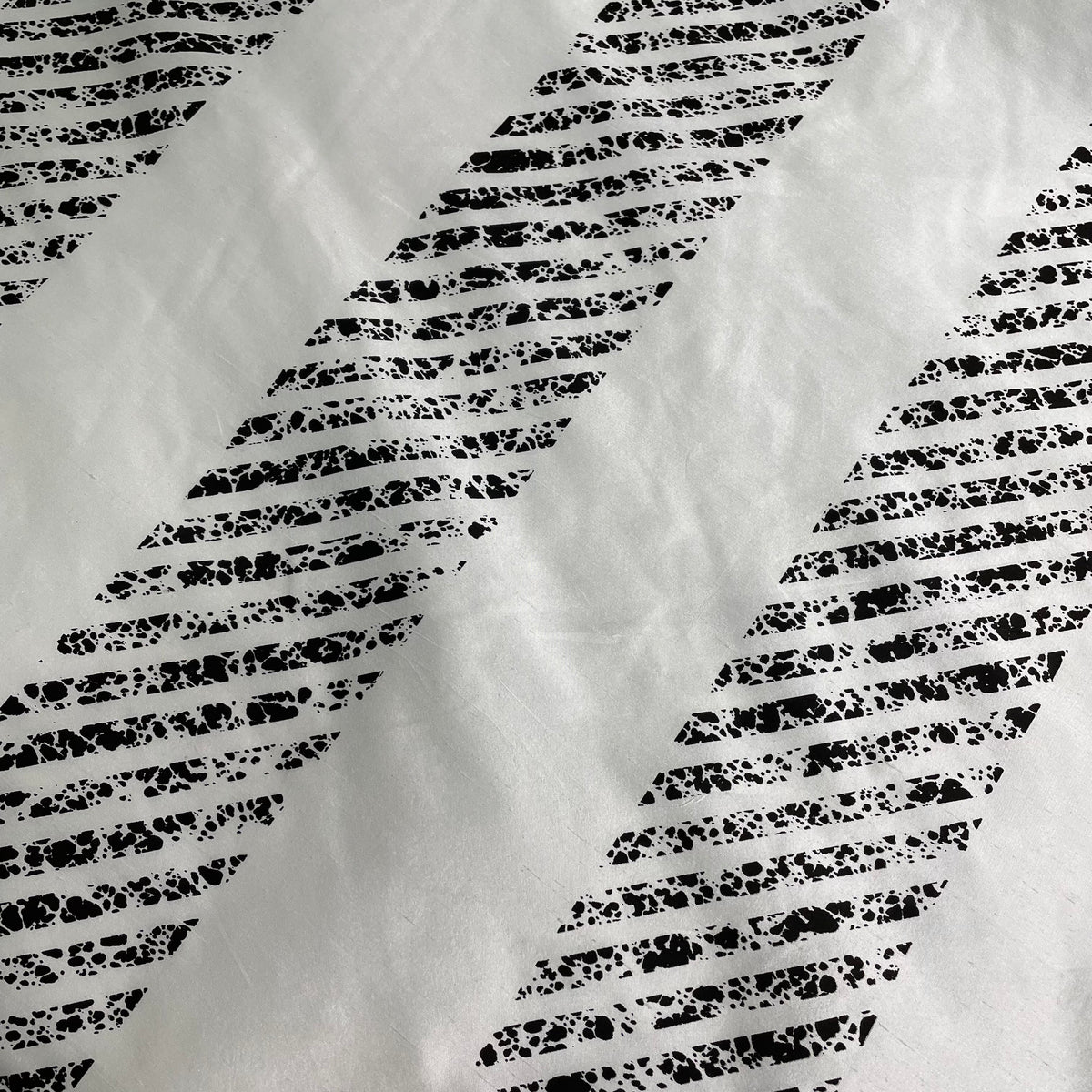 100% silk stripes splotch fabric in white for apparel and home décor