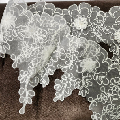 WHITE LACE