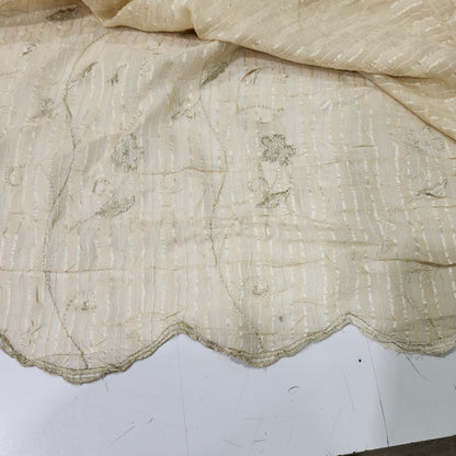 Scalloped hem Drapery