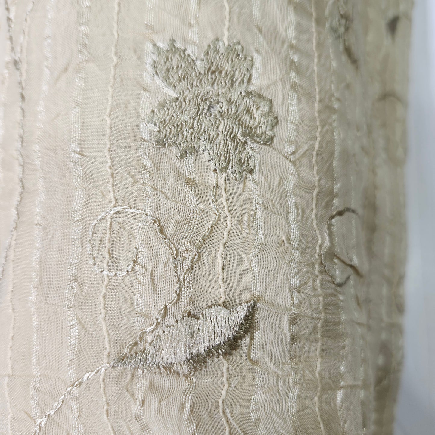 Scalloped hem Drapery