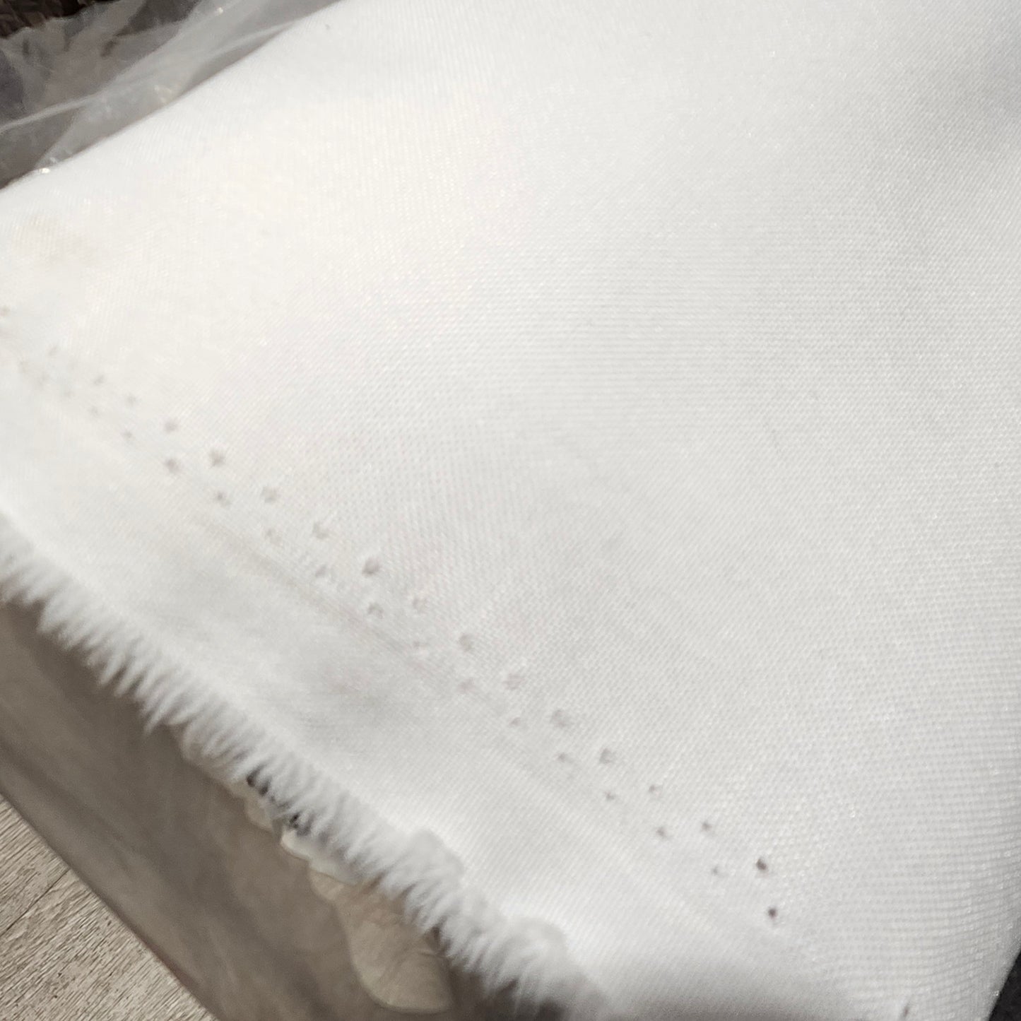 Tavola, Wide White Polyester