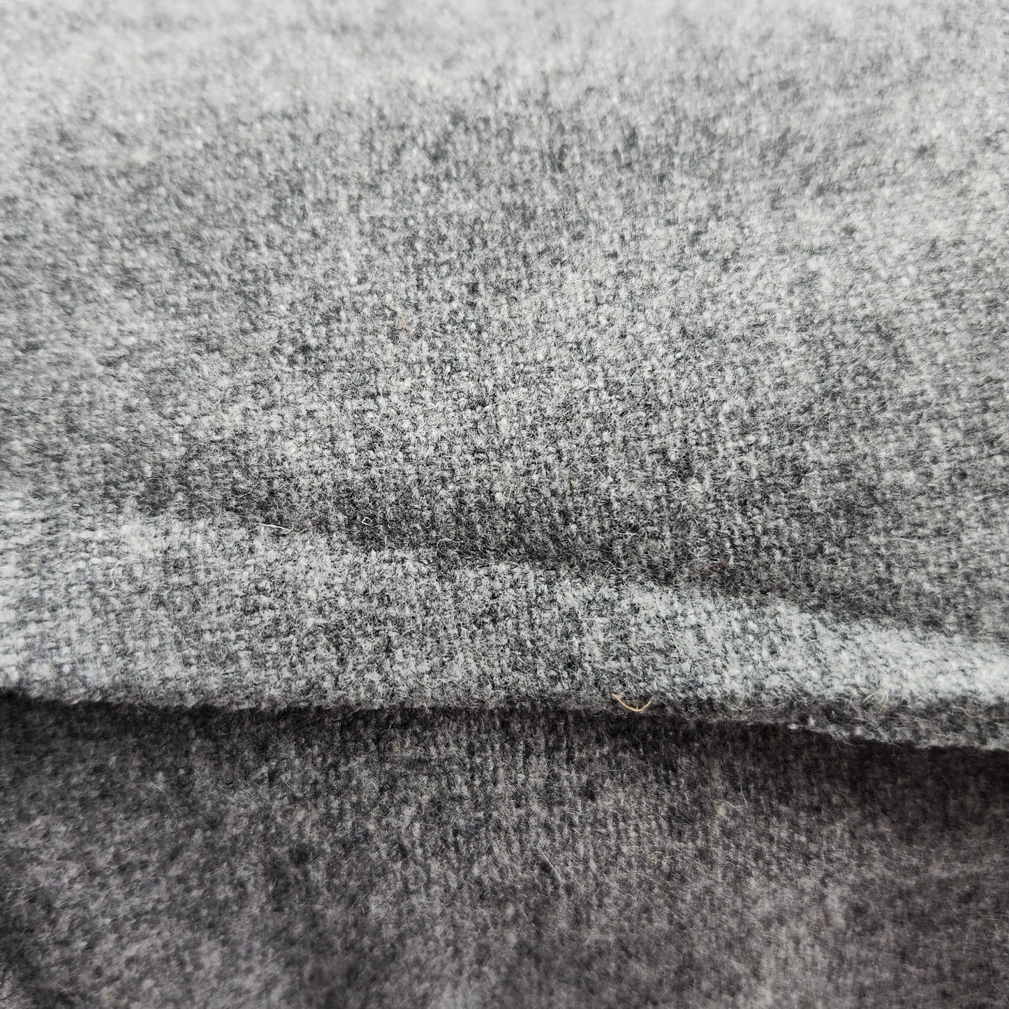 Wool, light grey
