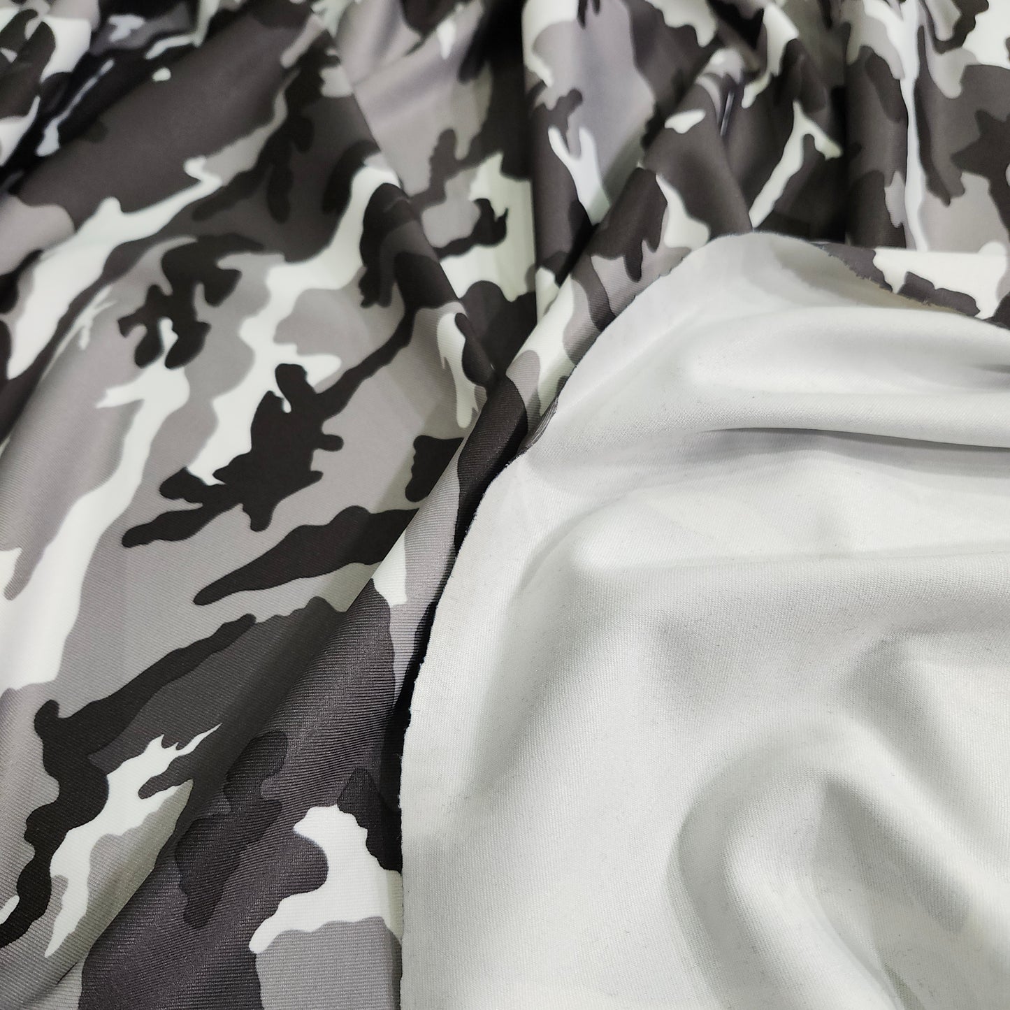 Stretchy Polyester Camo