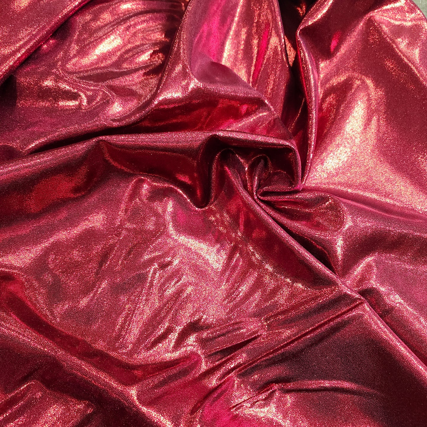 Shiny stretch fabric