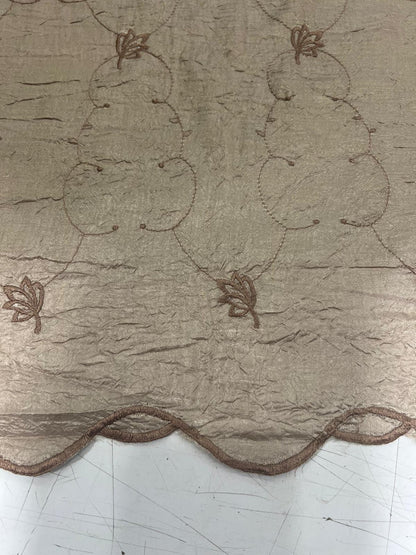Scalloped hem Drapery