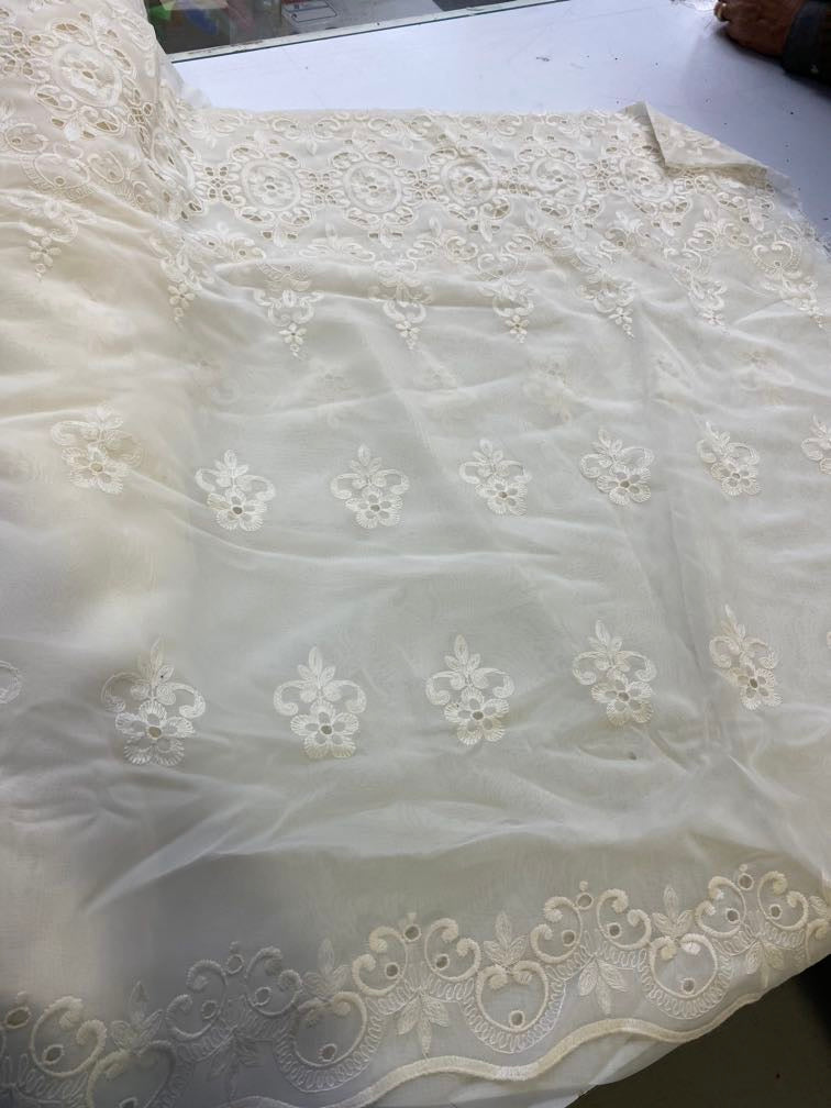 Embroidery Sheer Voile Scalloped (Off White)