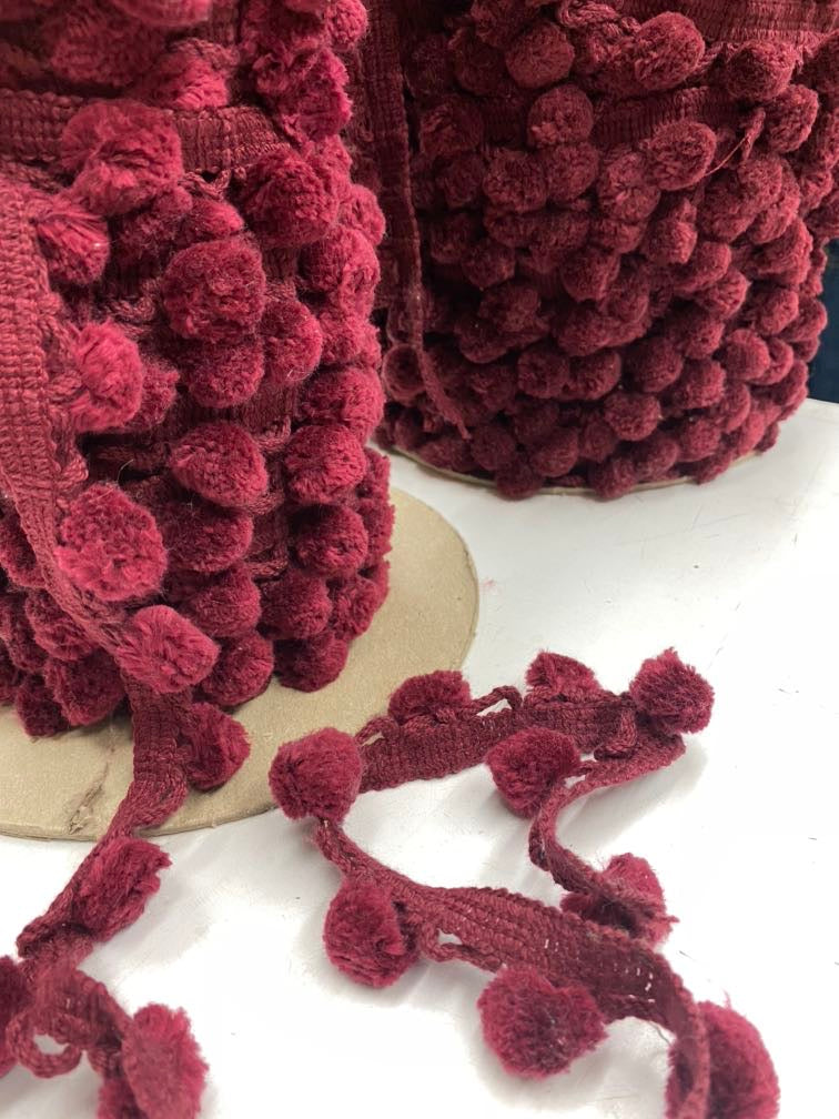Pom Pom Burgundy
