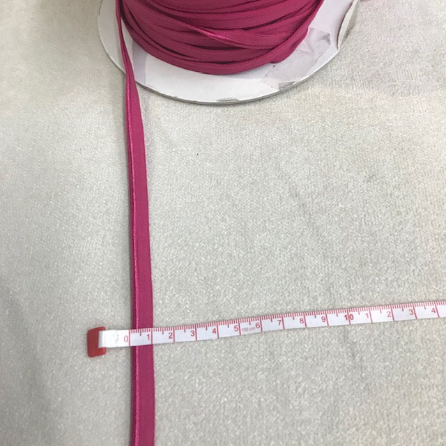 Elastic 0.4" Flanged Cord Trim Dark