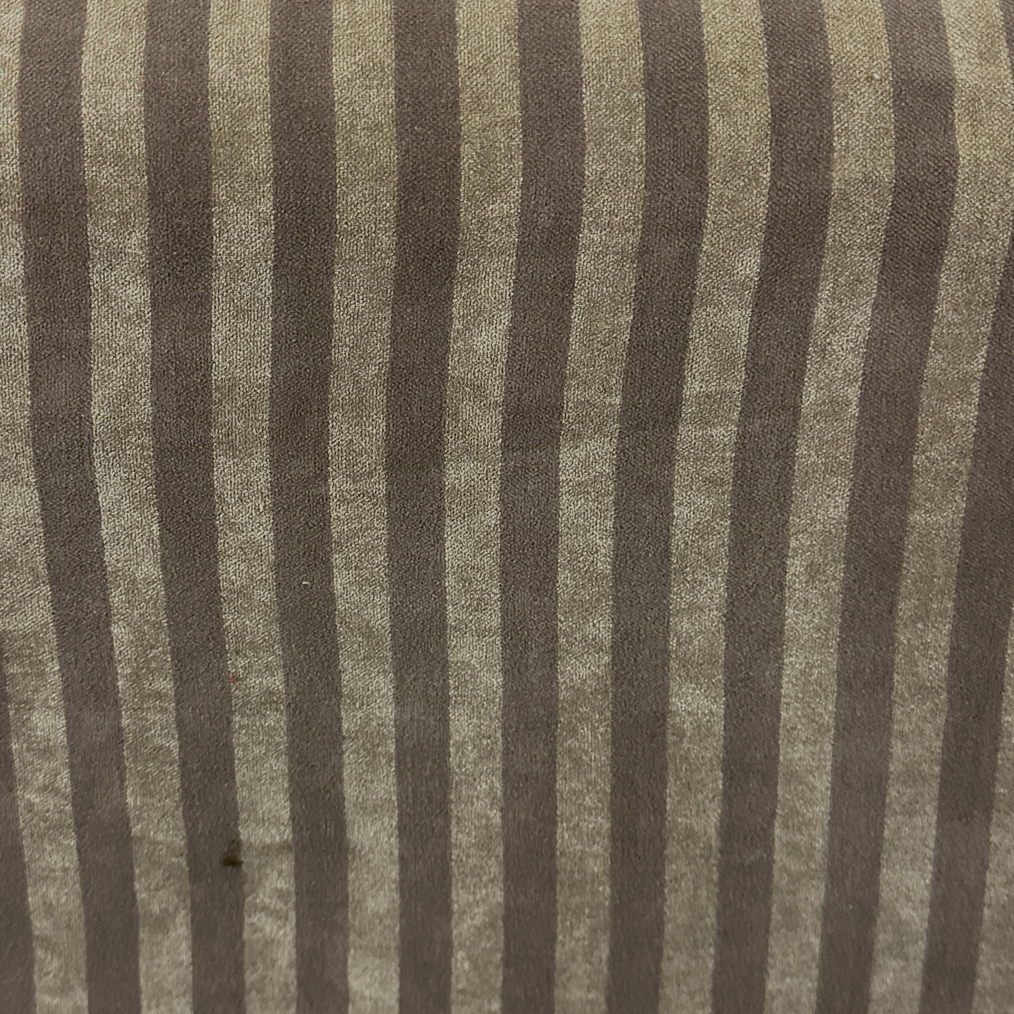 Upholstery Velvet, Lines
