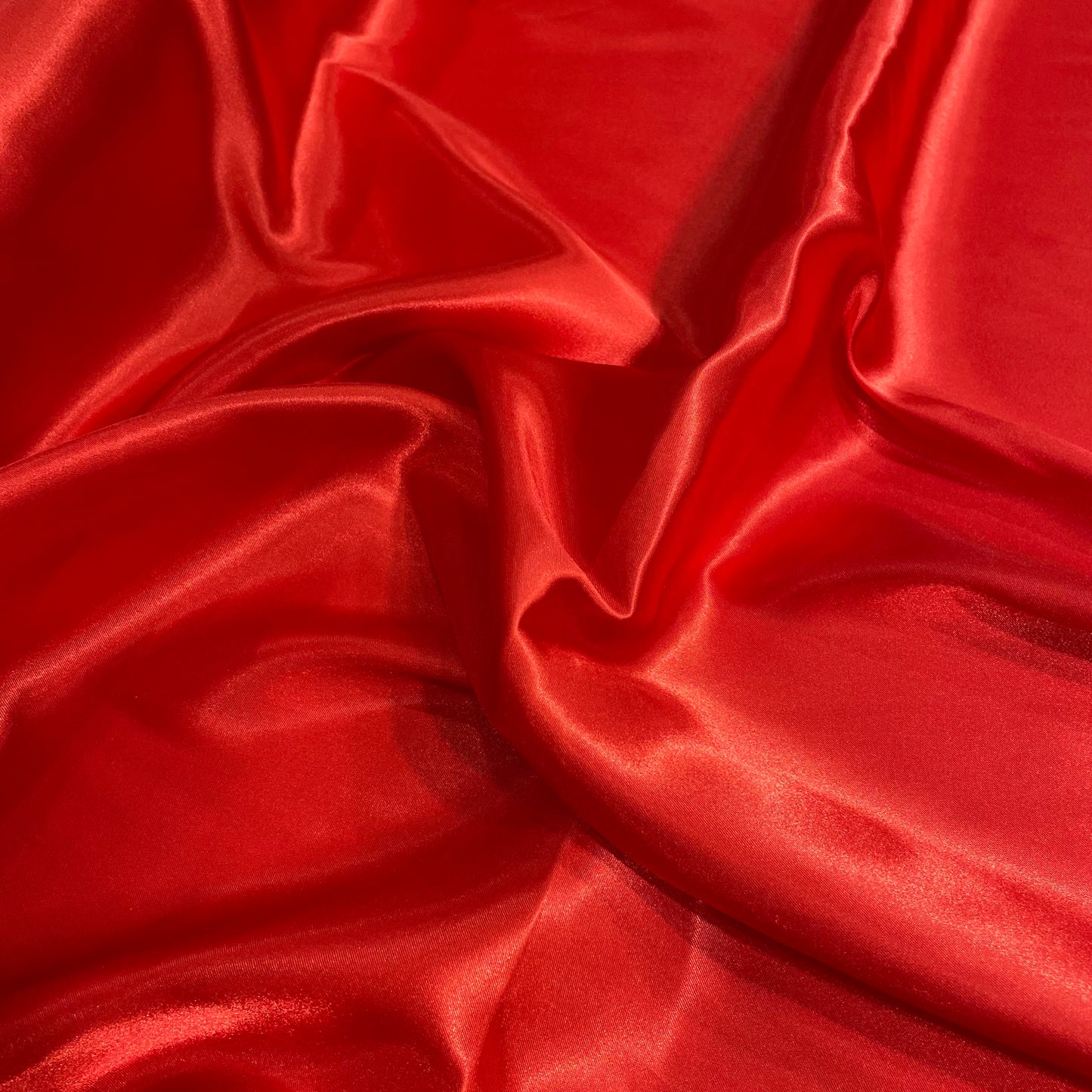 Satin, Pale