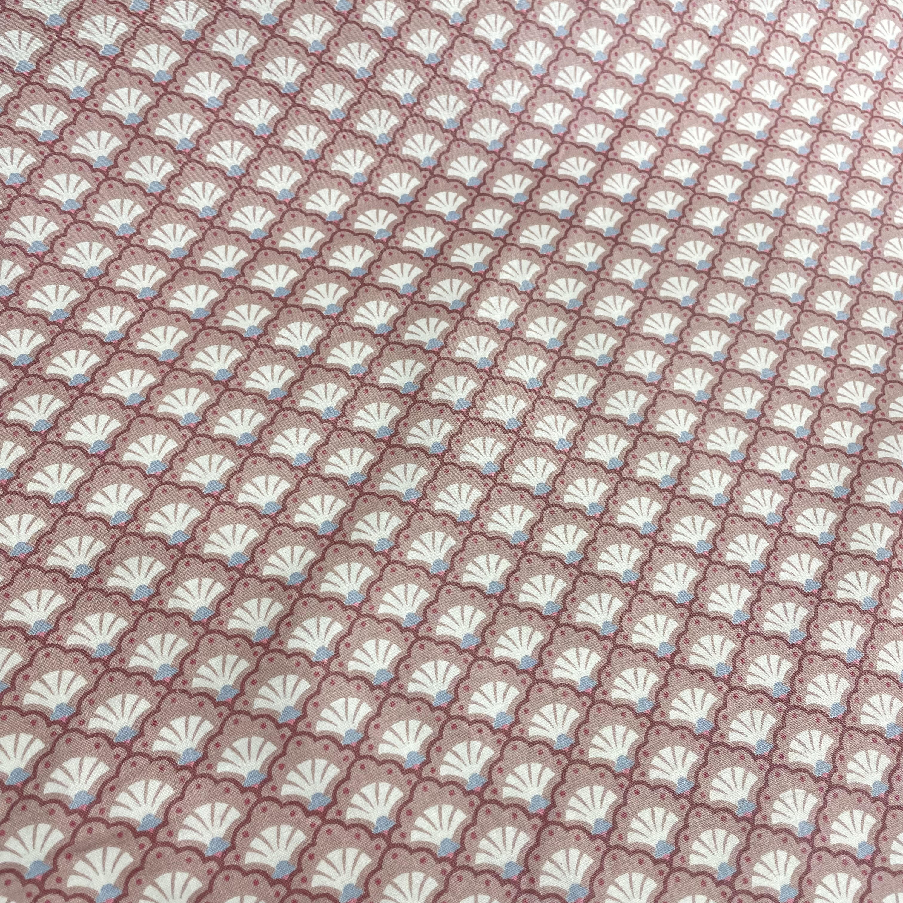 100% Cotton, Scallop,