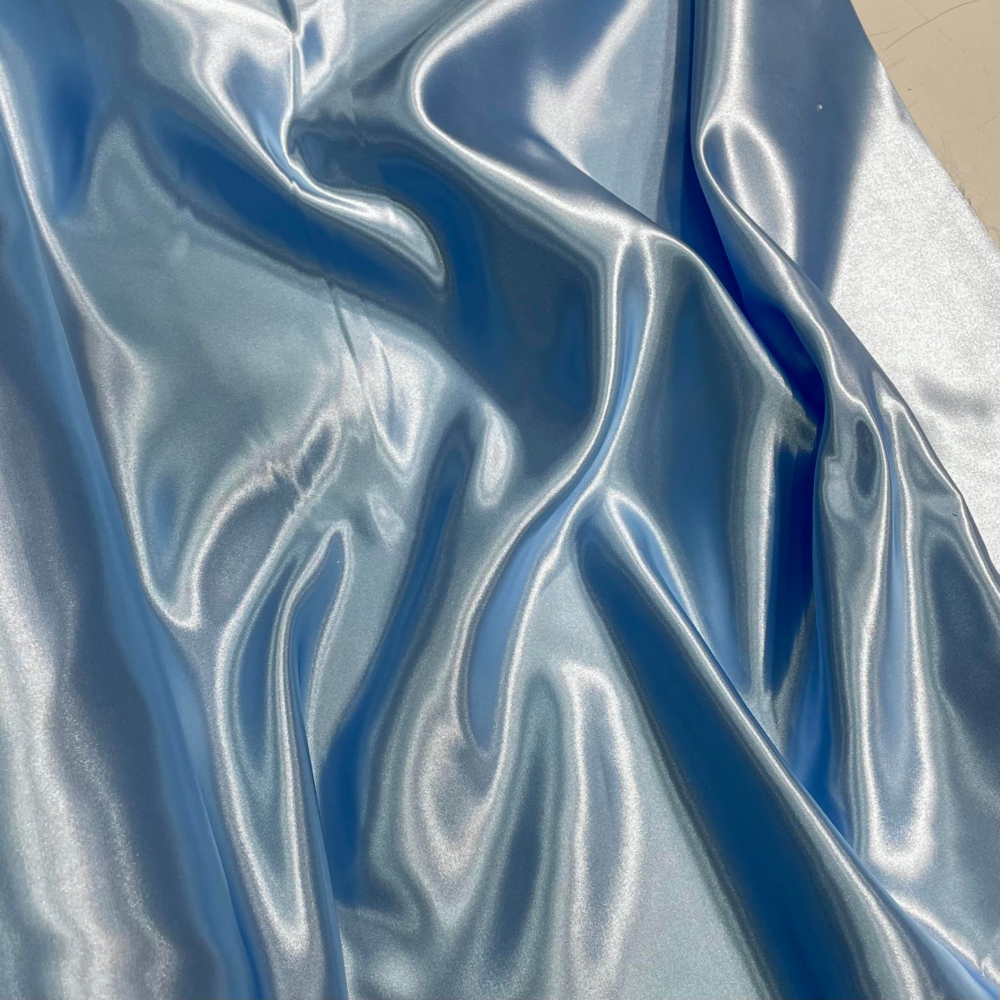 Satin, Sky