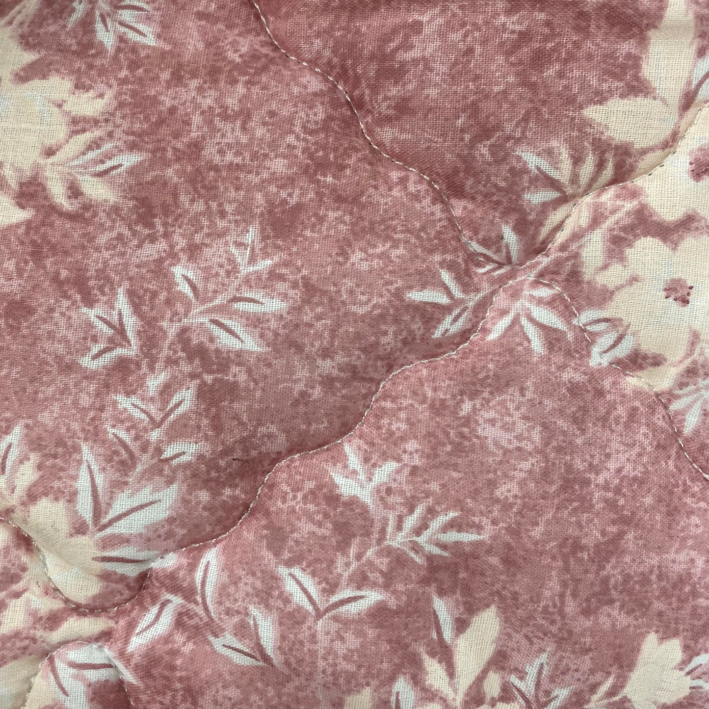 Vintage-Style Flower Quilt with Batting